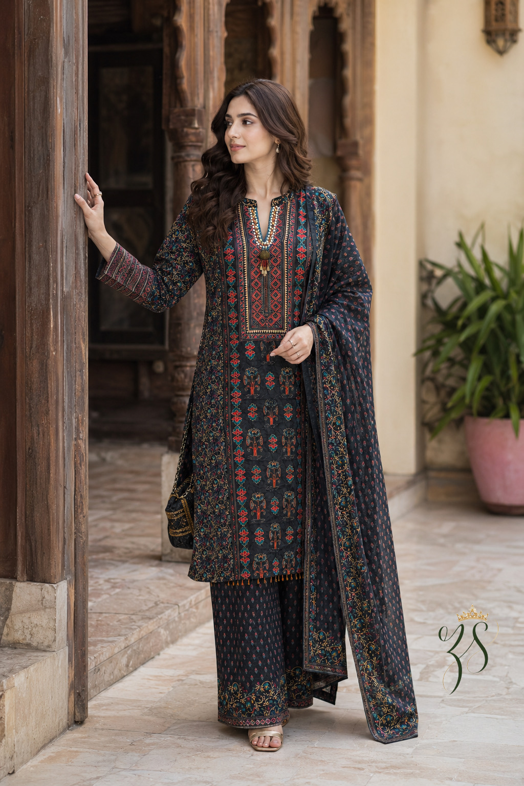 Dark-Toned Printed Cord Set